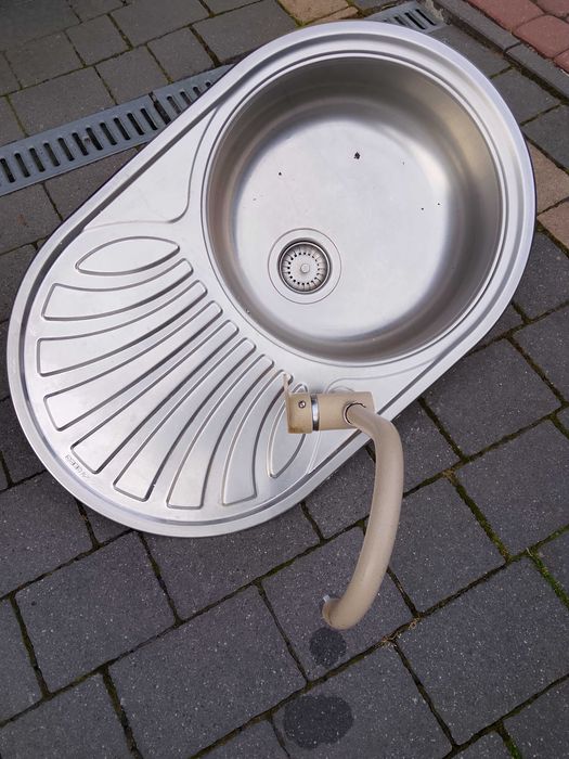 zlewozmywak z baterią