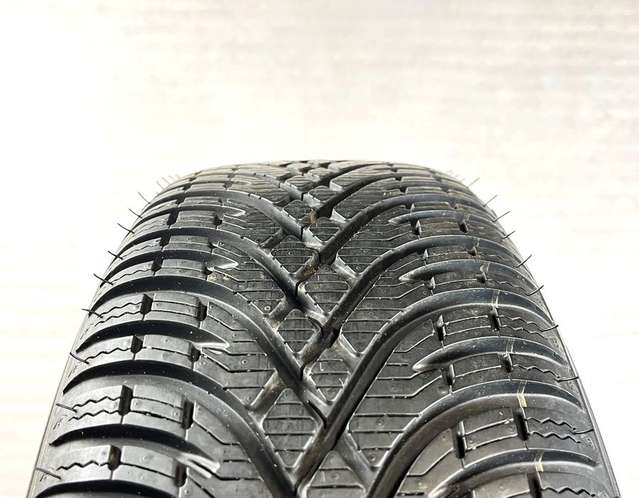 Opony zimowe 195/60/15 Kleber krisalp hp3 195/60r15 2x 6,7 -7,8mm 2x 6-7mm