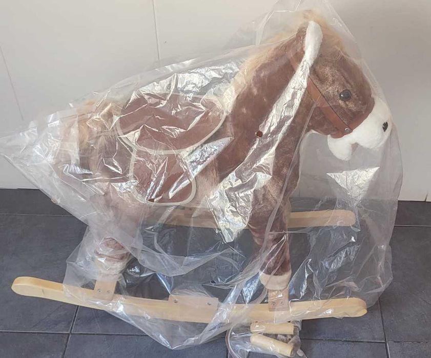 Cavalo Baloiço para Crianças