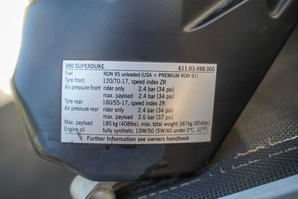 Deposito KTM 990 super duke