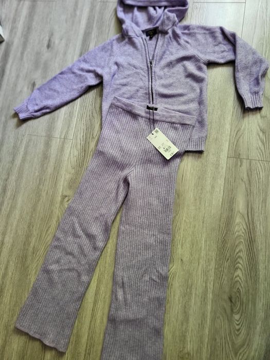 Костюм на дівчинку OVS  128 см