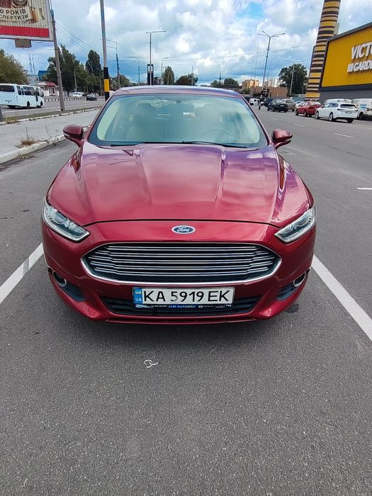 Продам Ford Fusion  2014