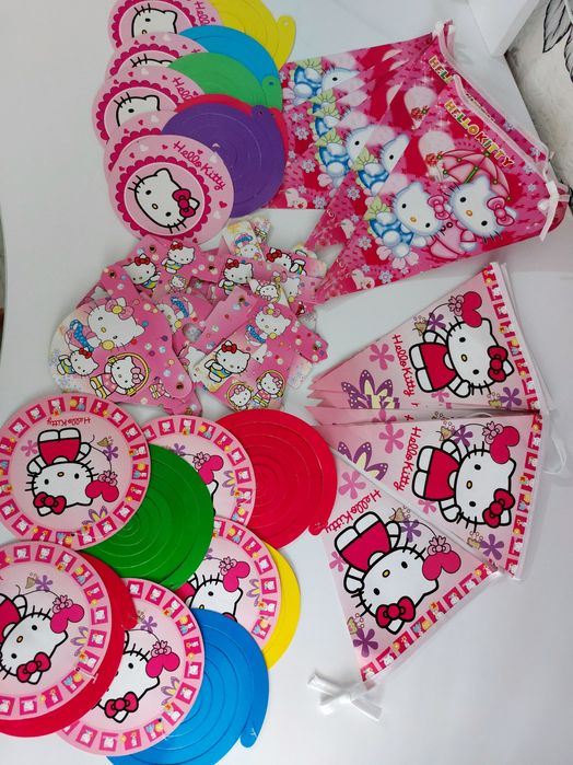 Стиль китти,Hello kitty,флажки,вымпел