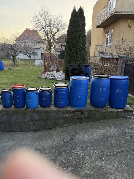 Beczka plastikowa zamykana