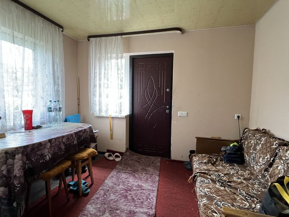 Ексклюзив.Продам будинок зі зручностями поблизу центру міста Узин