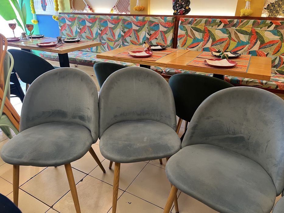 4 cadeiras veludo estilo Sklum