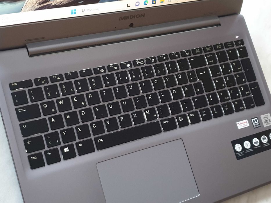 17" Medion. Nowoczesny laptop do pracy, nauki i zabawy