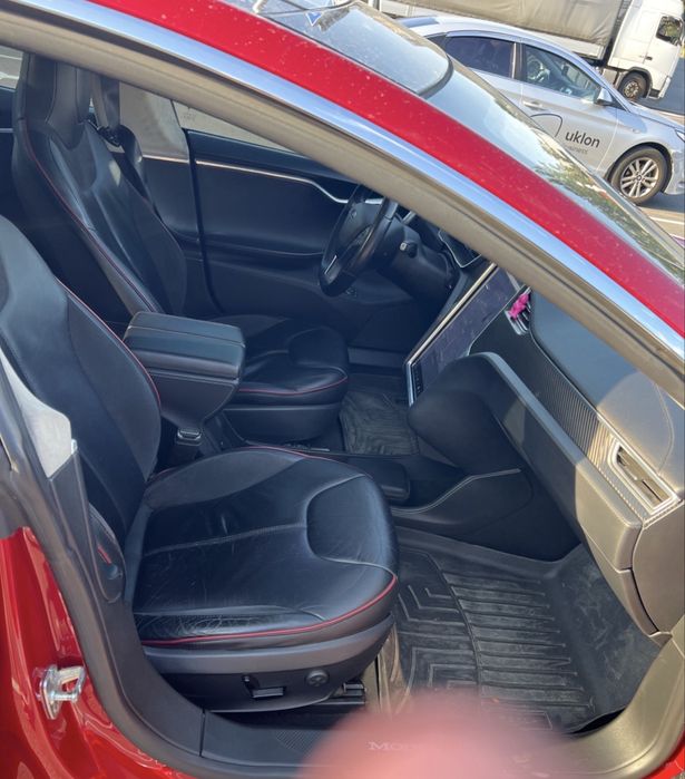 ОРЕНДА Tesla Model S 2014 85 kWh на пневмо підвісці