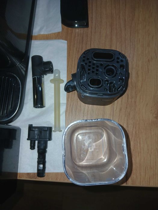 De Longhi Lattissima One + zestaw kapsulek gratis