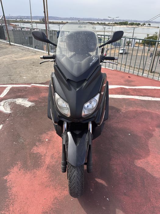 Yamaha X-Max 250 (2013)