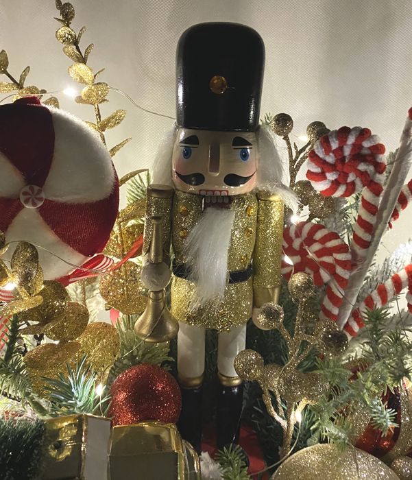 Dekoracja bożonarodzeniowa LED. Stroik świąteczny. Dziadek do orzechów