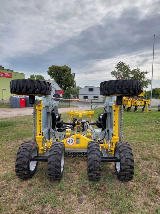 Mulczer MZ4500 Mulcher Bednar rozdrabniacz resztek po żniwnych