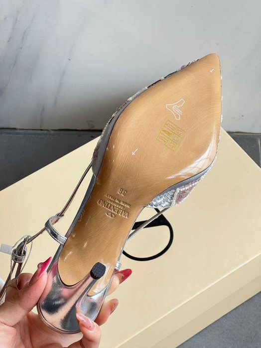 Damskie buty Valentino z cekinami