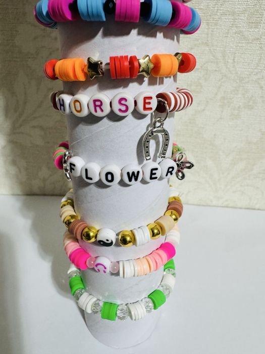 Чокери та браслети ручної роботи