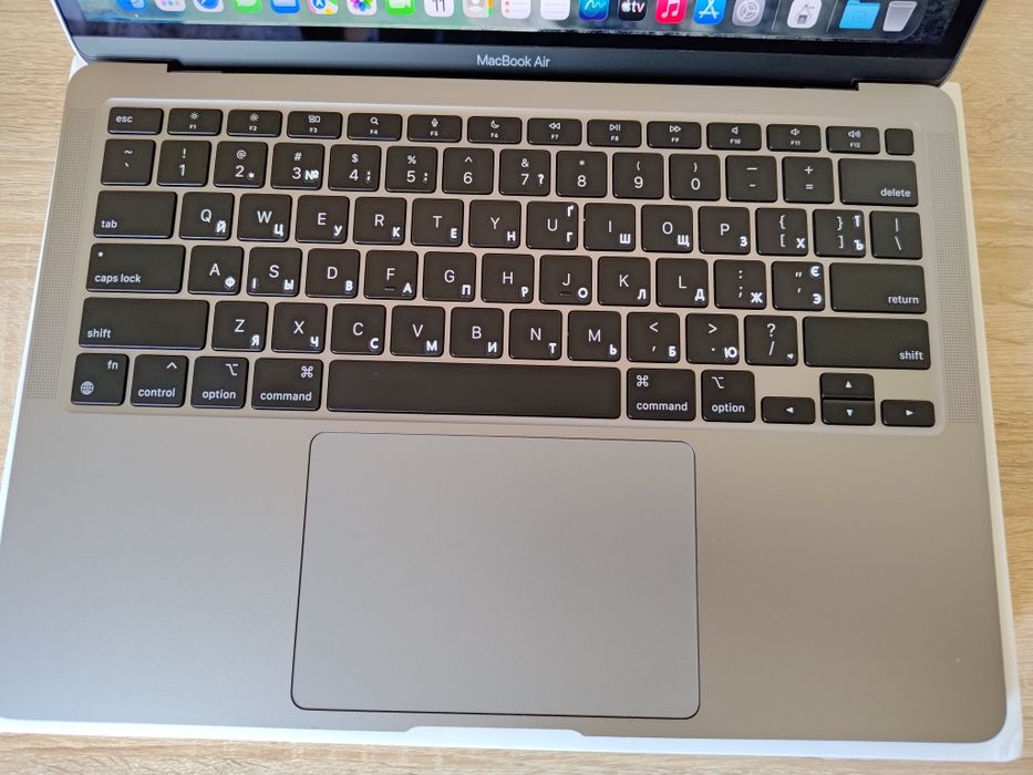 MacBook Air 13, 2020 M1, Space Gray (16GB / 256GB)