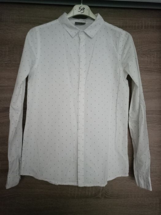 Sprzedam koszule młodzieżową