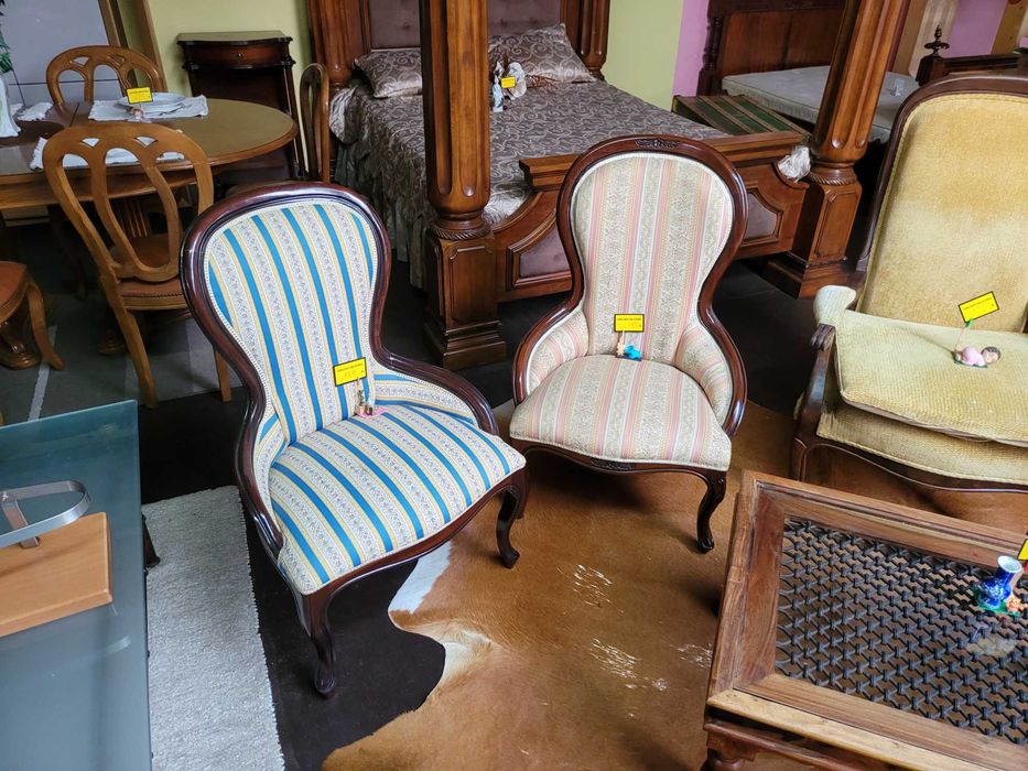 Poltronas - óptimo estado - Sem qualquer zona rasgada ou