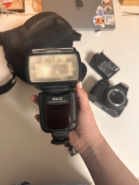 Спалах Meike MK-950 Mark II