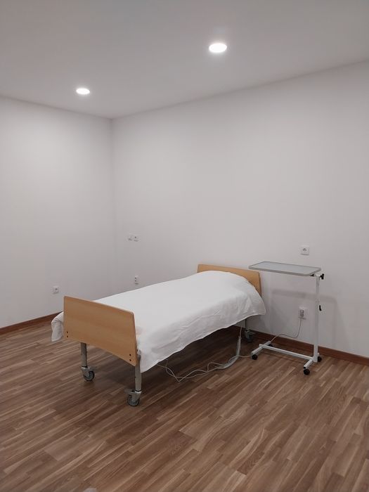 Cama articulada elétrica