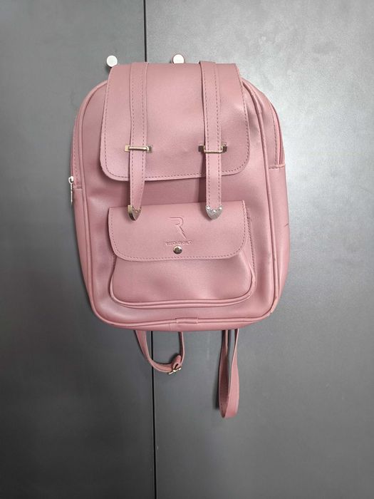 Mochila Feminina Pequena Rosa – Estilo e Sofisticação!