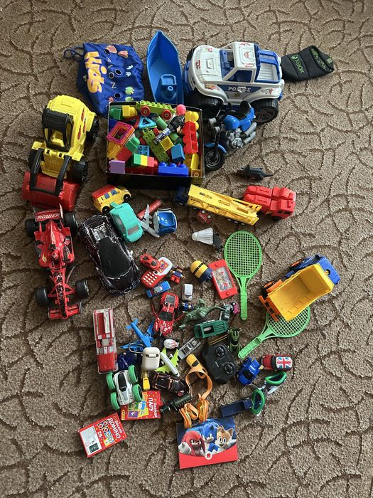 Іграшки віддам безкоштовно