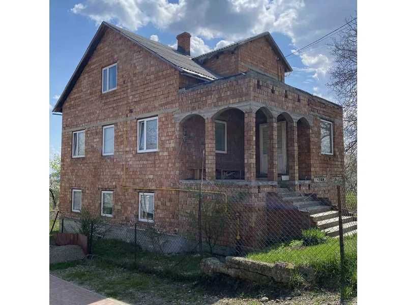 Продажа Житлового будинка  327 кв.м в м. Чернівцях + Київ