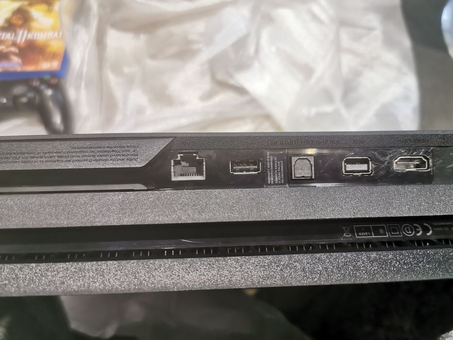 Ps4 pro pad dwie gry