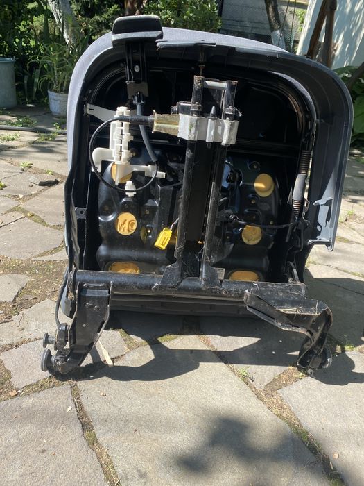 Сидіння сеат фольсваген шкода тур