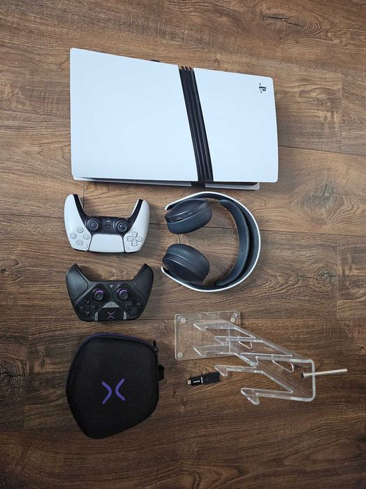 PS5 PRO + słuchawki + Pad Victrix PRO