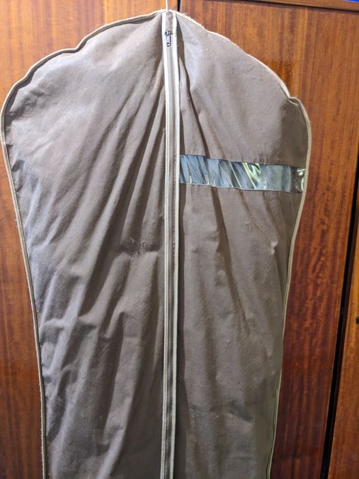 Длинная норковая шуба с капюшоном серого цвета