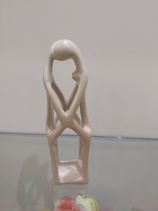 Amor eterno, escultura em pedra