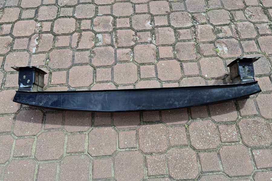 Belka pod zderzak, Skoda Kodiaq I, stan bardzo dobry.
