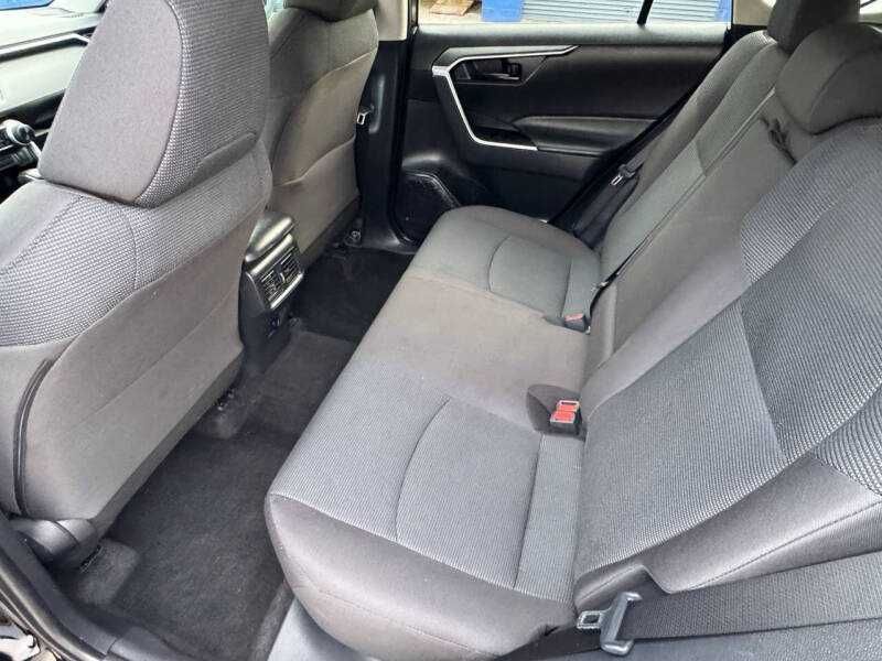 2022 Toyota RAV4 LE