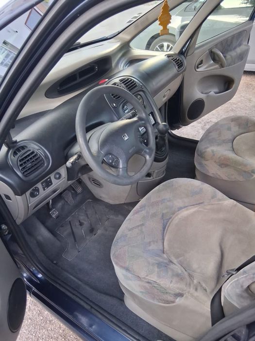 Vendo um Citroën Picasso
