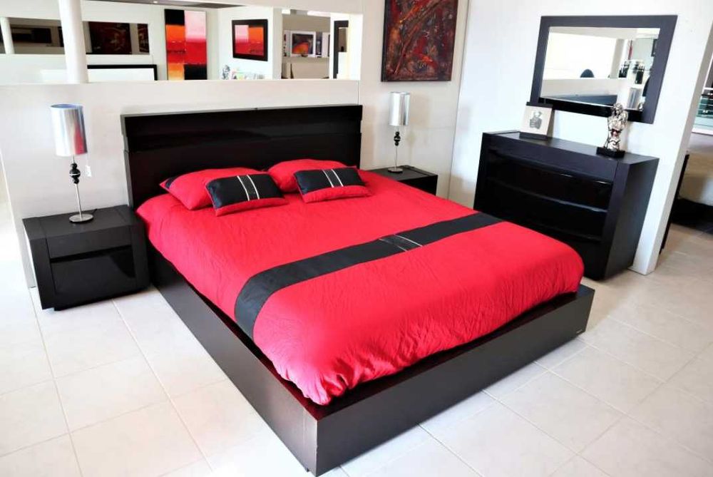 Quarto de Casal LACADO ALTO BRILHO + CARVALHO PINTADO COM LEDS