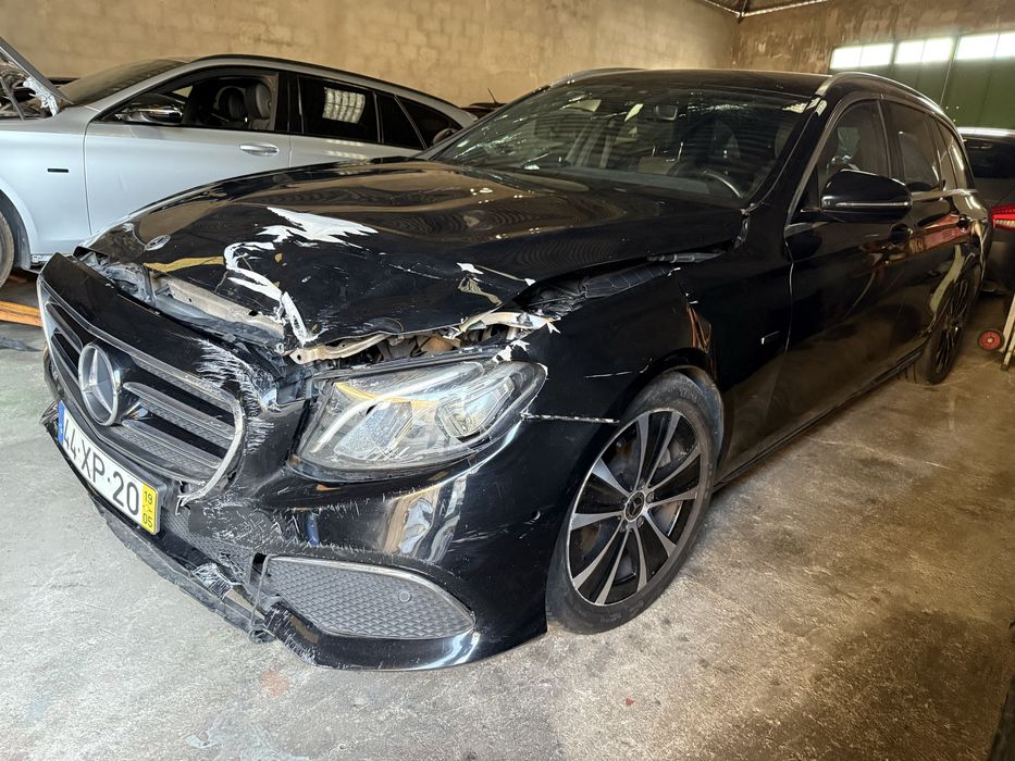 Mercedes-benz E300 de ano 2019-05
