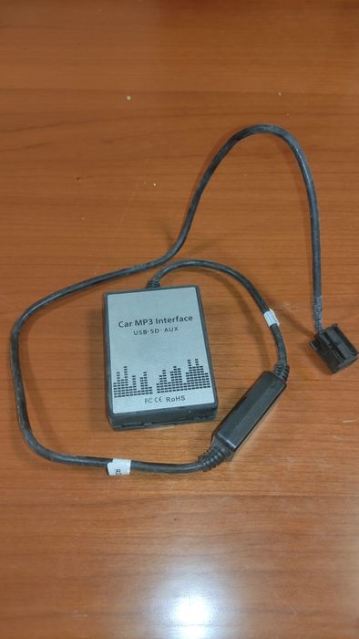 Adaptador para USB/SD/AUX Peugeot e Citroen
