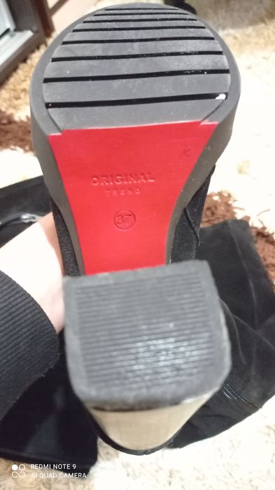 Продам сапоги натуральні замшеві.