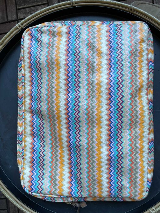 SLEEVE - CAPA PROTETORA DE COMPUTADOR PORTÁTIL - EM PELE - PARFOIS64729805674883120