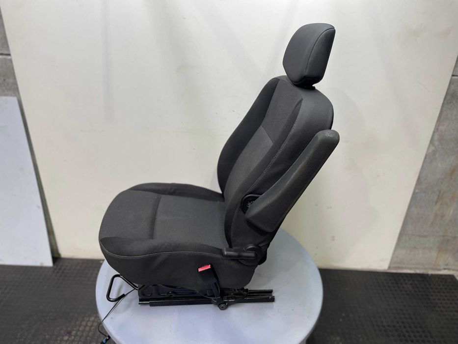 Banco esquerdo Renault master 2.3DCI (2017)
