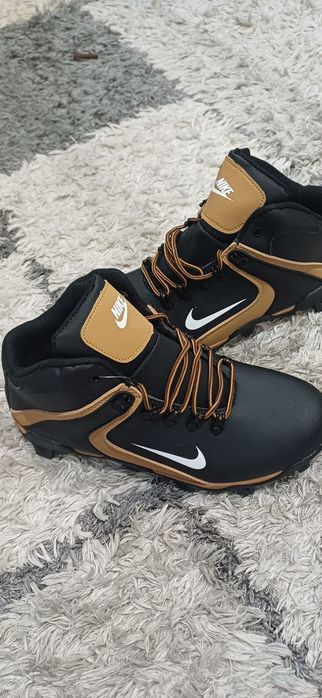 Buty męskie zimowe