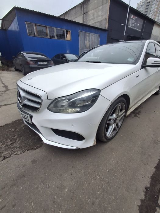 Лобове скло Mercedes w212