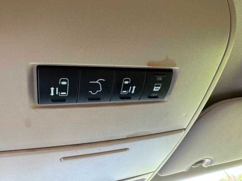 2016 Chrysler Town and Country
