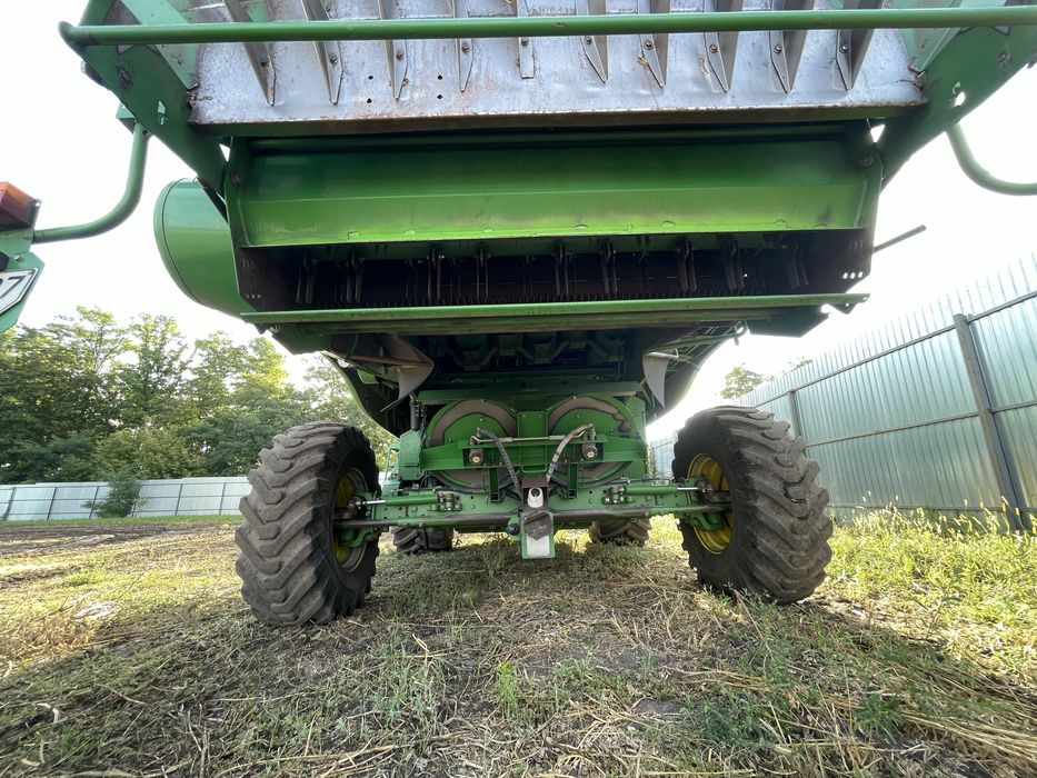 Комбайн John Deere T 660 + жатка 625R