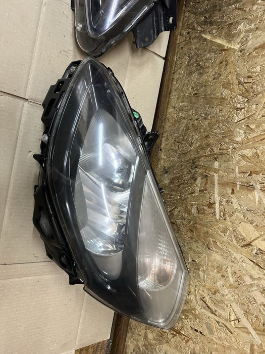 Передні фари Рено Кліо 3 Renault Clio III 2009-2012 рестайл