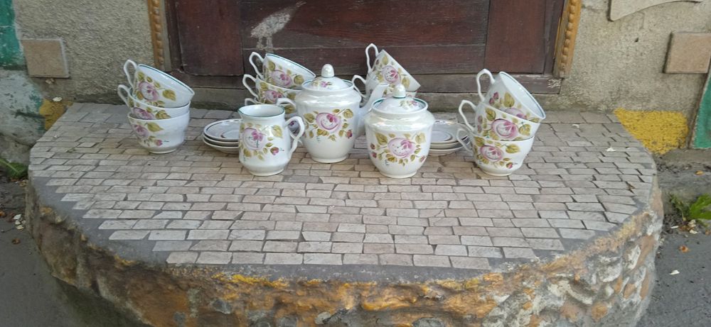 Чайний сервіз в хорошому стані