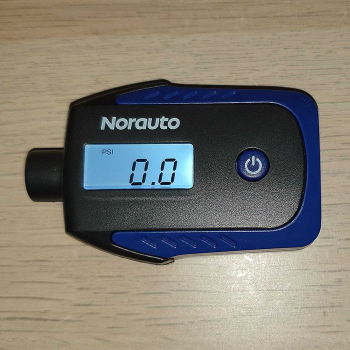 Medidor Electrónico de Pressão e Desgaste de Pneus