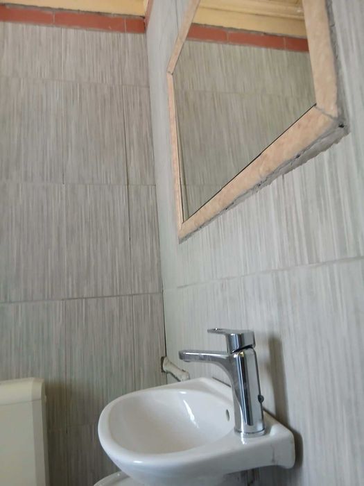 Alugo apartamento mobilado no centro da Guarda.