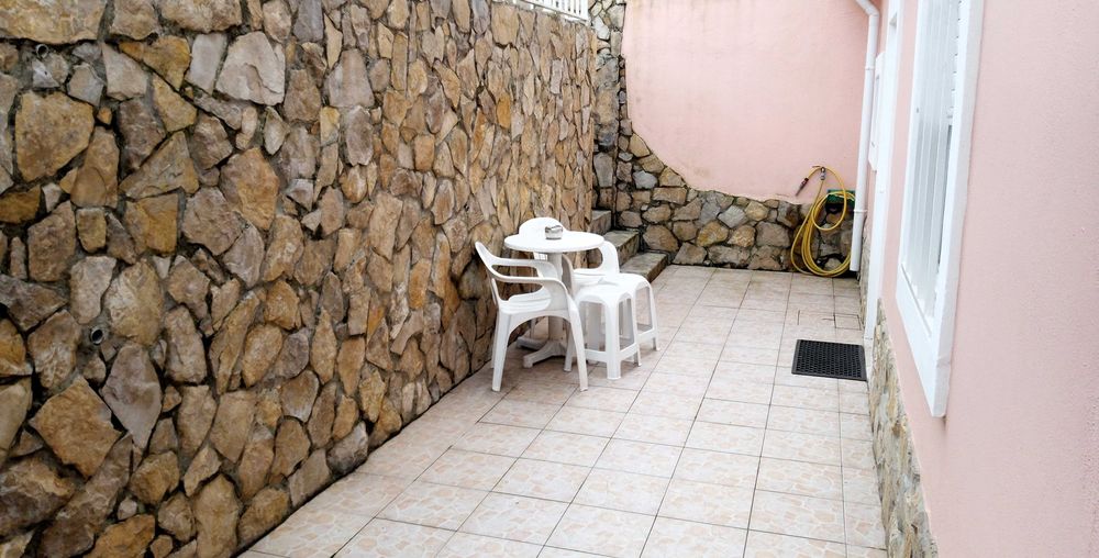 Quarto, individual, perto do Polo Universitário do Alto  Ajuda