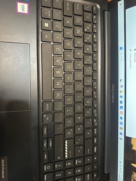ASUS Vivobook F1504VA | 16GB RAM | SSD | Como novo  Vendo portátil ASUS Vivobook F1504VA em excelente estado.